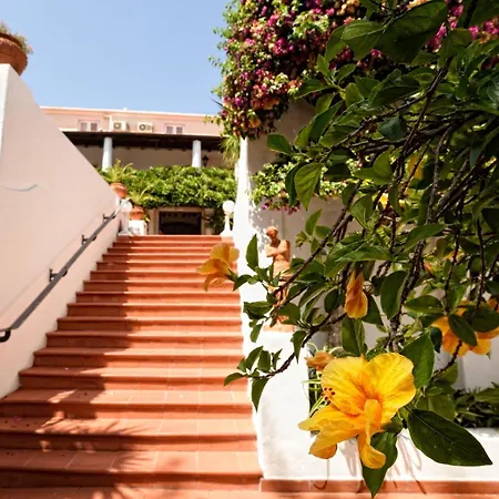 فندق Gattopardo Park ليباري